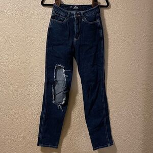 Hollister Ultra High Rise Mom Jean